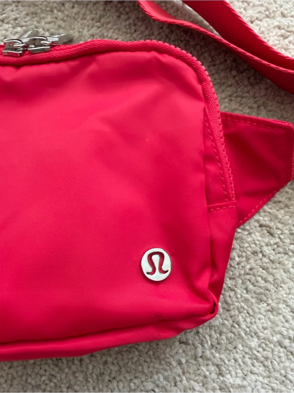 lululemon athletica sleek lululemon